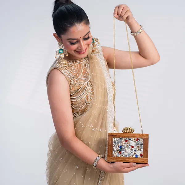 Zaria_Jewelwood_Clutch